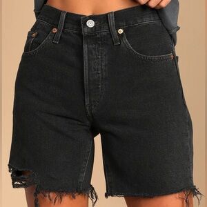 Levi’s 501® MID THIGH SHORT LUNAR BLACK